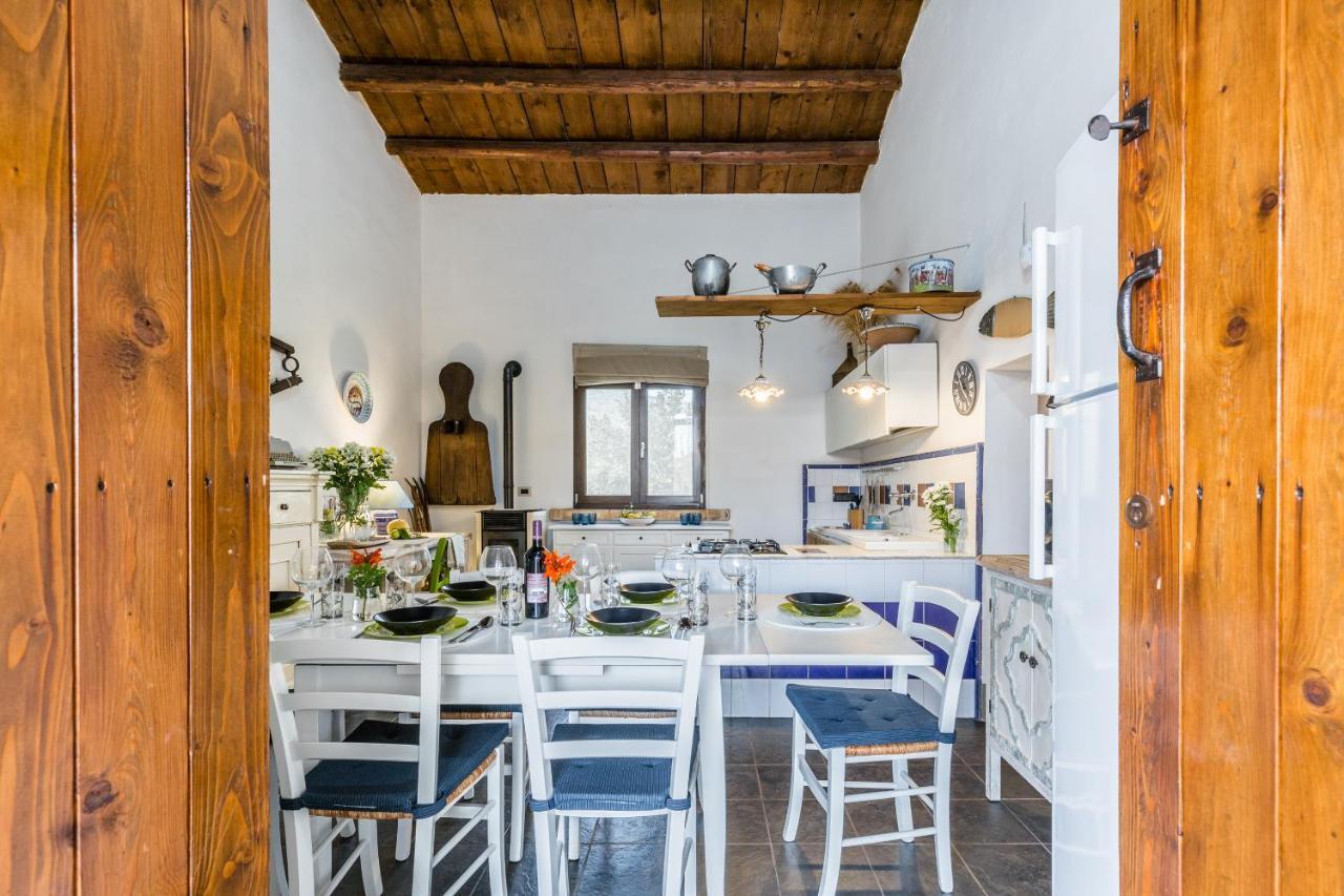Authentic Sicilian Charm, Pool, Sea View, Wi-Fi & Parking Villa Avola Exterior photo