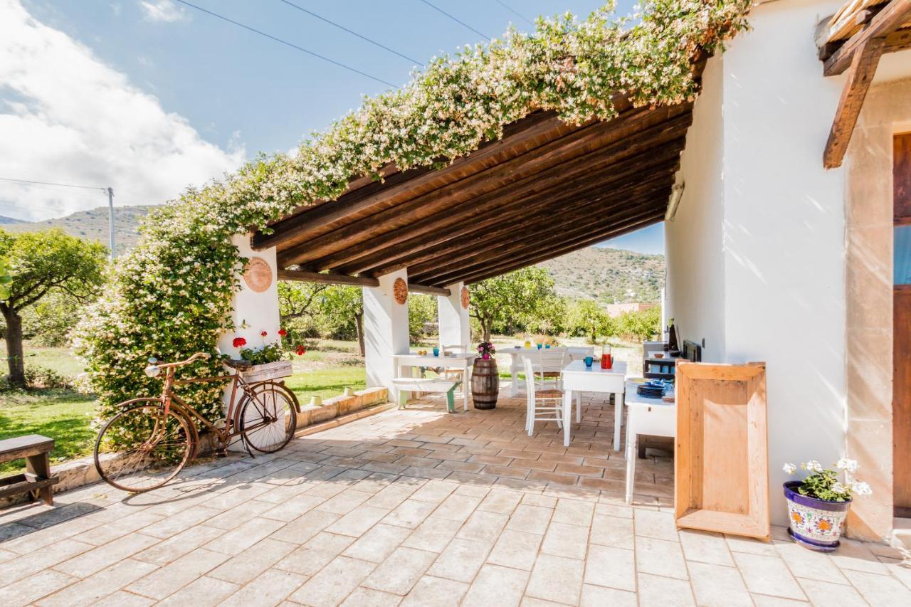 Authentic Sicilian Charm, Pool, Sea View, Wi-Fi & Parking Villa Avola Exterior photo